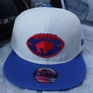Buffalo Bill's New Era 9fifty snapback hat. Brand new